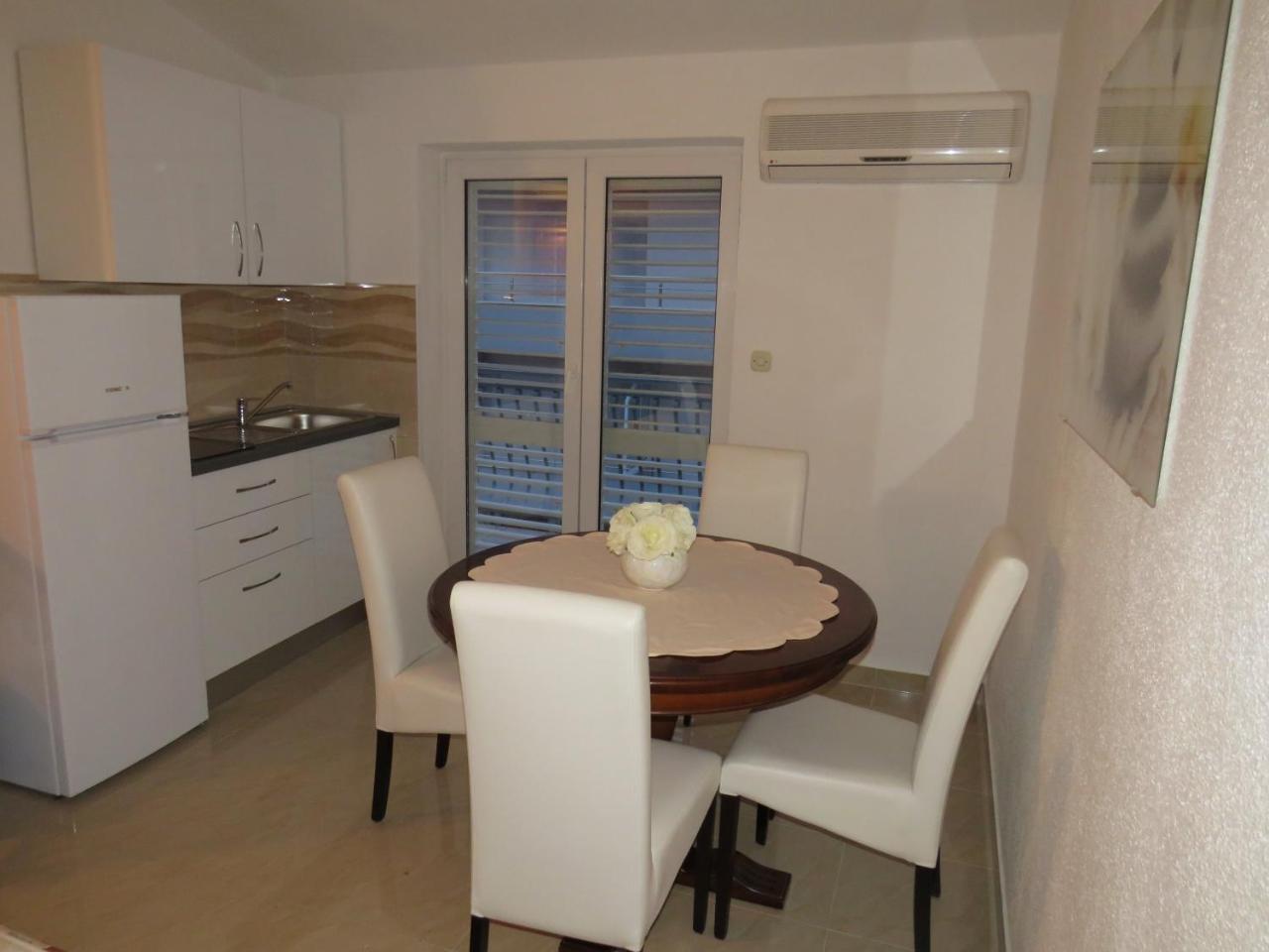 Apartment Miskovic Makarska Exteriör bild